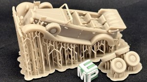 Mercedes 770 (W150) - with flags - 1:72