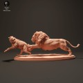 lion-catching-hyena-1.jpg