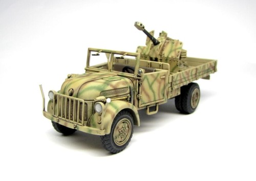 43011242_Steyr2000Jabo_1-43_1.jpg