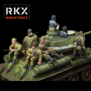 Radzieccy żołnierze na czołgu - 2WŚ - 1 zestaw - 1:56/58 (28mm)