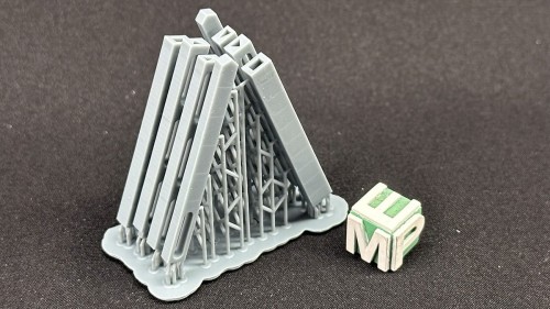 43120515.jpg