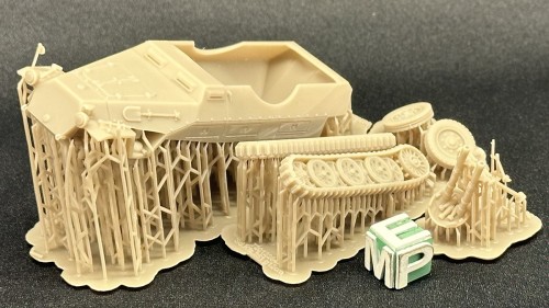 72012284_Sdkfz12cm_Stow_1-72_1.jpg