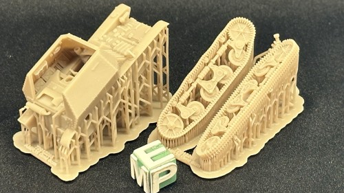 72012295_AMR35Granat_1-72_2.jpg
