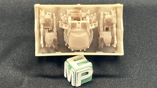 72011660_QuadGun_1-72_2 2.jpg