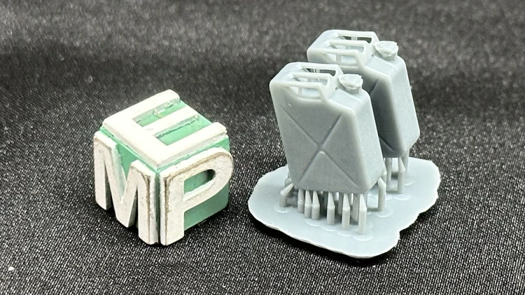 35040739_20l_Jerrycan_cross_NEW_2.jpg