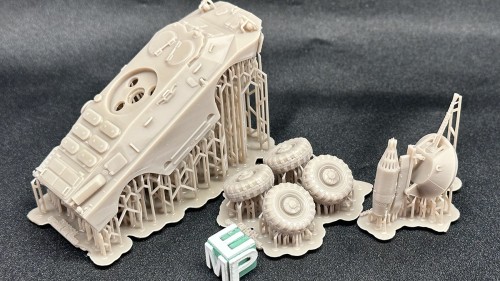 72012134_BRDM-2rock_Close_1-72_2.jpg
