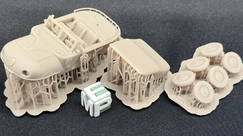 _72012761_Trippel_Roof_1-72_1.jpg