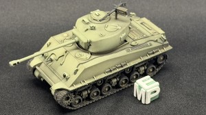 Medium tank M4A3E8 Sherman Easy Eight - closed hatch - 1:72