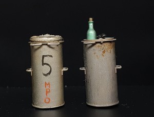 Śmietnik 110l ocynk PRL - pełny prosty - 2 sztuki - 1:48