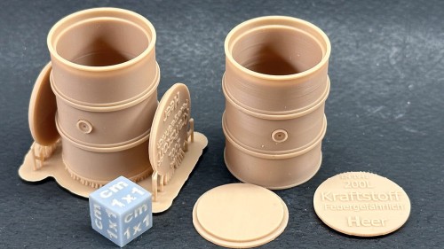 25040709_Beczki 200l Kraftstoff.jpg