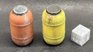 Beczki plastikowe 220 litrów - 3 sztuki - 1:72