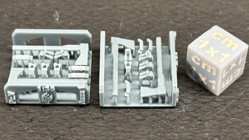 35040843_PzV Panther - Siekiery plus uchwyty - zestaw.jpg