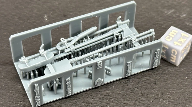 25040826_Mocowanie narzędzi (pełne) - typ A-1 - Pz V.jpg