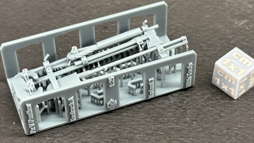 25040830_Mocowanie narzędzi (pełne) - typ A-3 - Pz V.jpg
