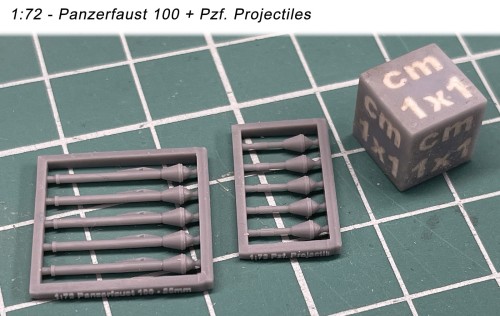 Pzf.100-Pociski kopia.jpg