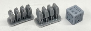 Butelki/bańki olej samochodowy - typ 3 - 4 sztuki - 1:72