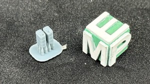Niemieckie bańki na olej - 2+2 sztuki - 1:48