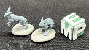Zające biegnące - 2 różne sztuki - 1:48